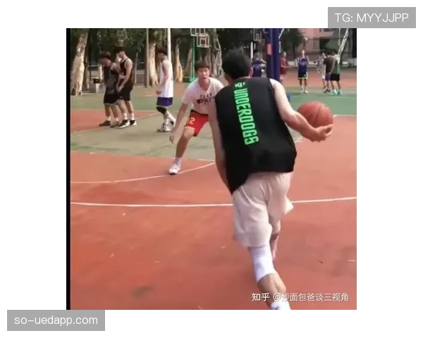 篮球翻腕违例究竟如何判定？别再稀里糊涂地被吹！